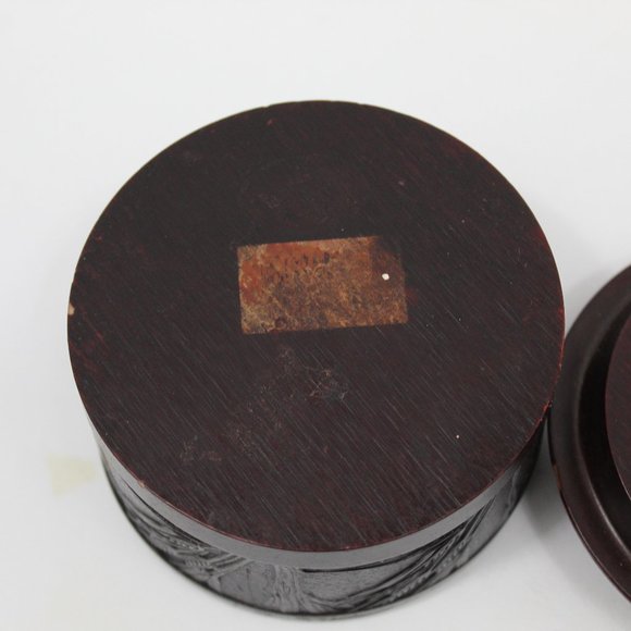 Vintage Bear Design Red Resin Trinket Box As-is - Picture 6 of 9